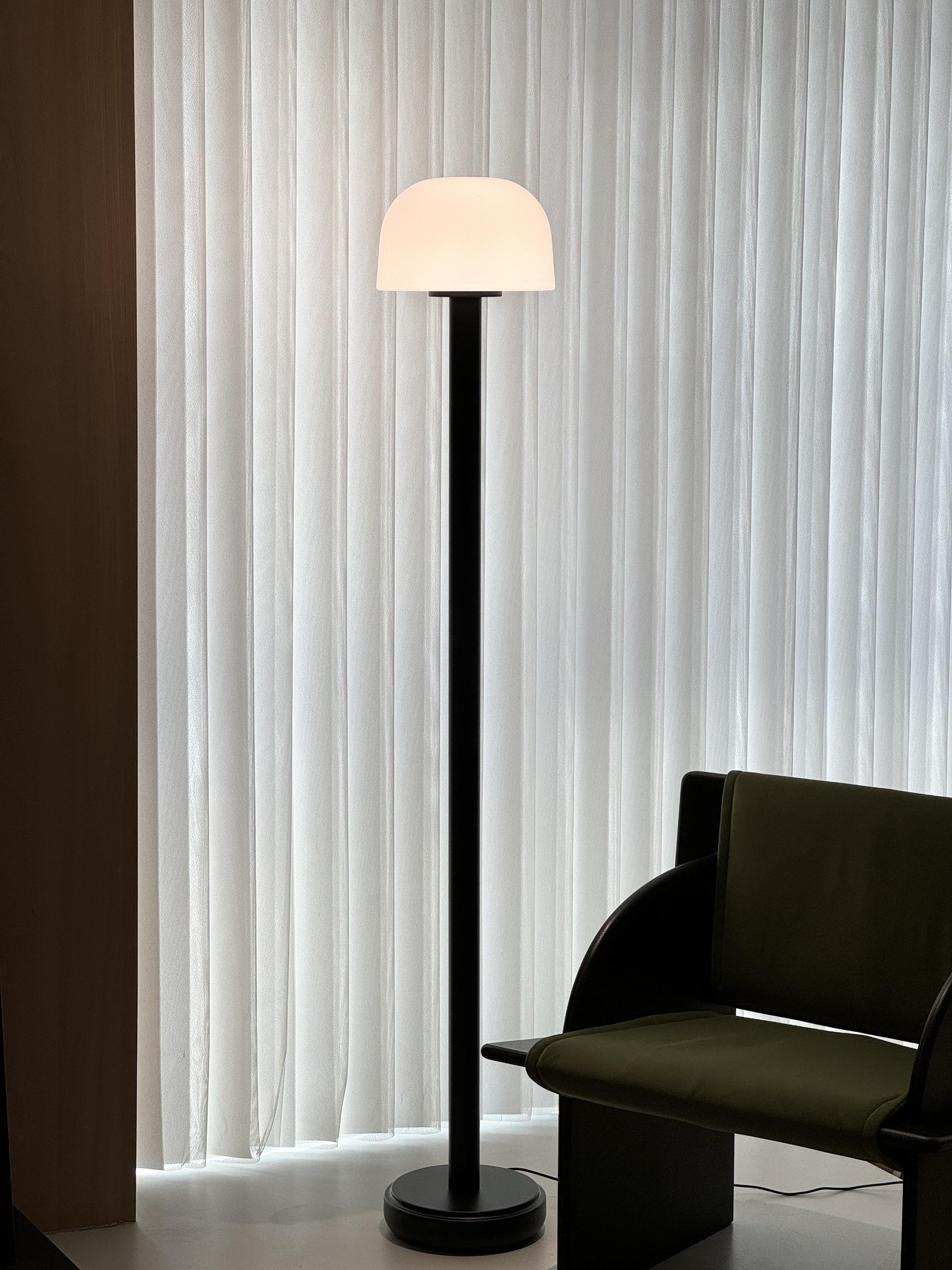 Mushroom Floor Lamp - Black