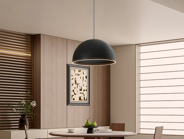 Naire Pendant