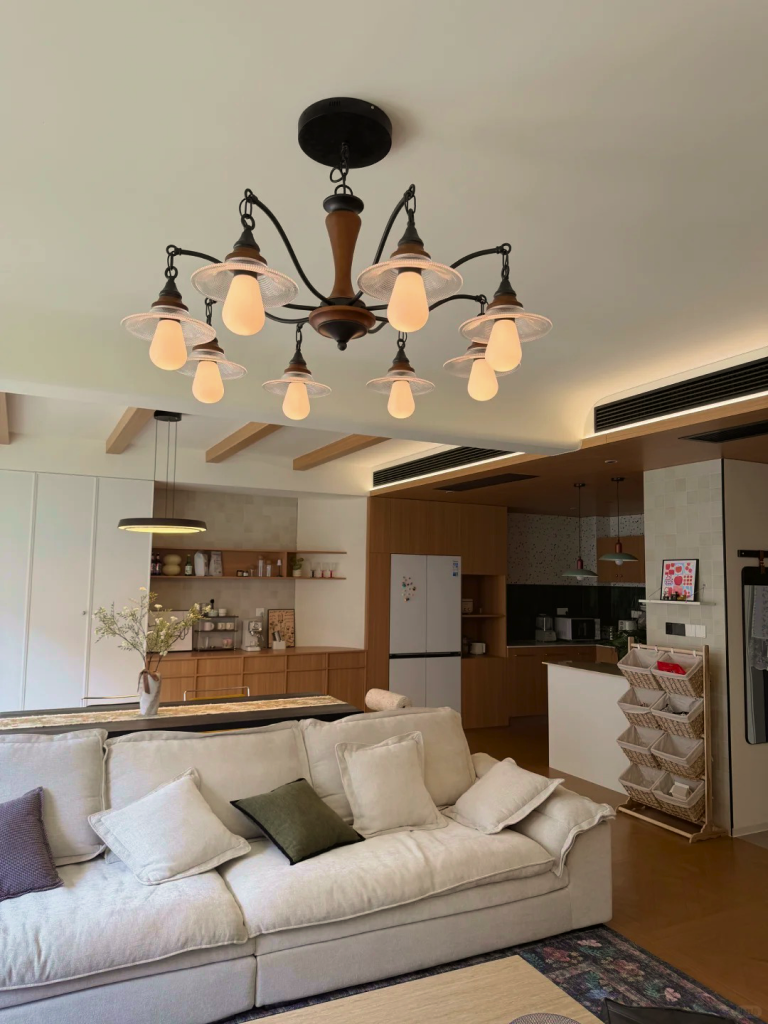 Amman & Living Room