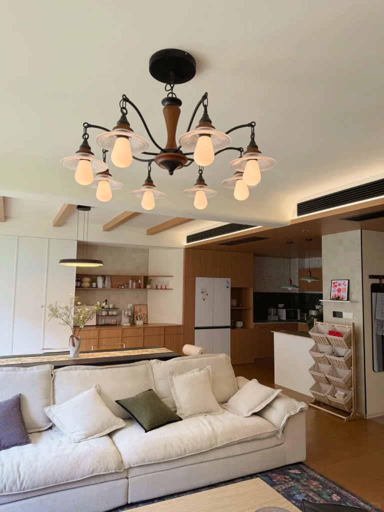 Amman & Living Room